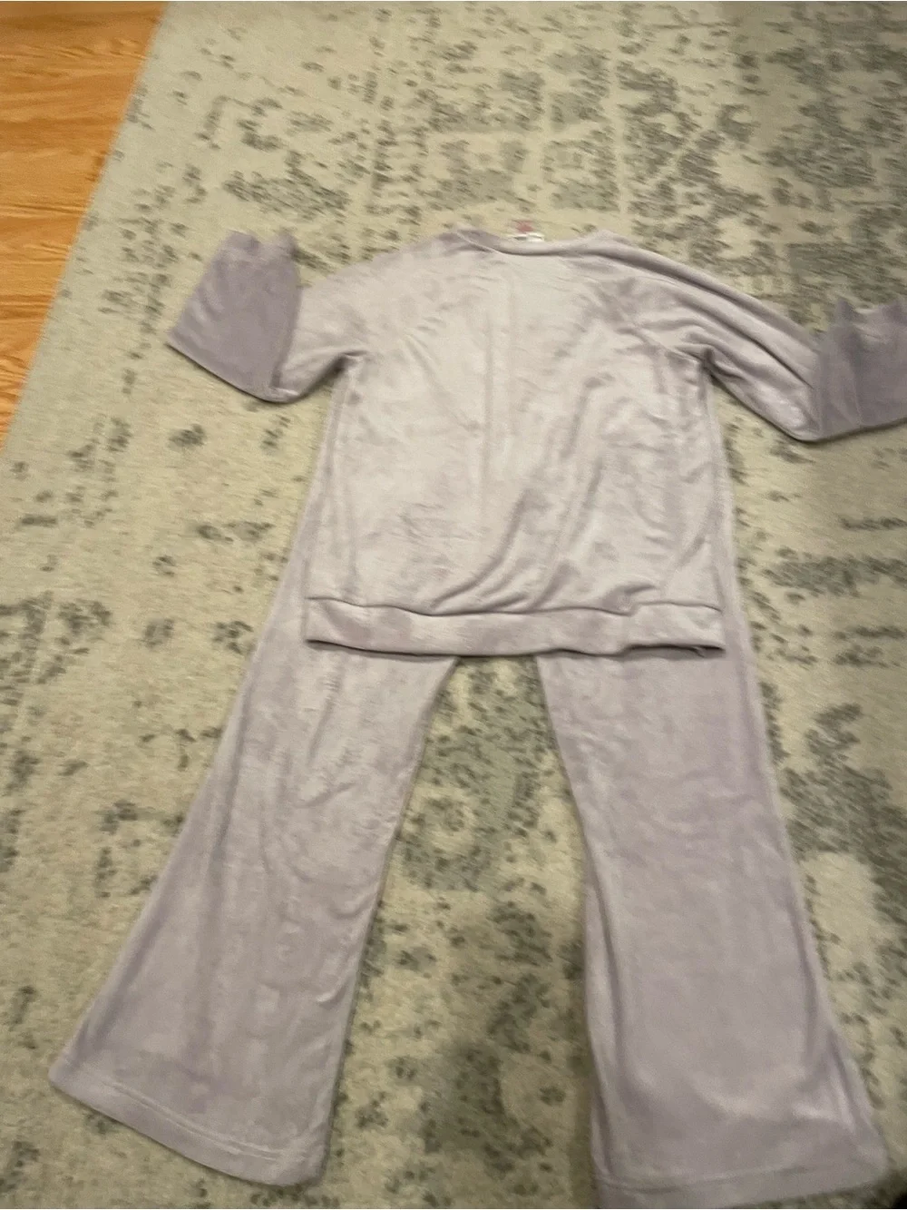 Hello Kitty Lilac Kids Sweatshirt and Pants Velour Set Size 10
